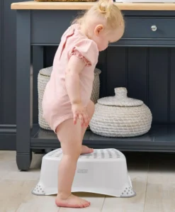 Anti Slip Step Up Stool – Pebble Grey