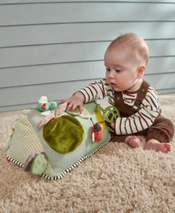 BabyPlay Wildlife Activity Triangle Toy