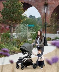 Flip XT³ Pushchair Bundle with Cybex Aton B2 Car Seat (7 Pieces) - Harbour Grey