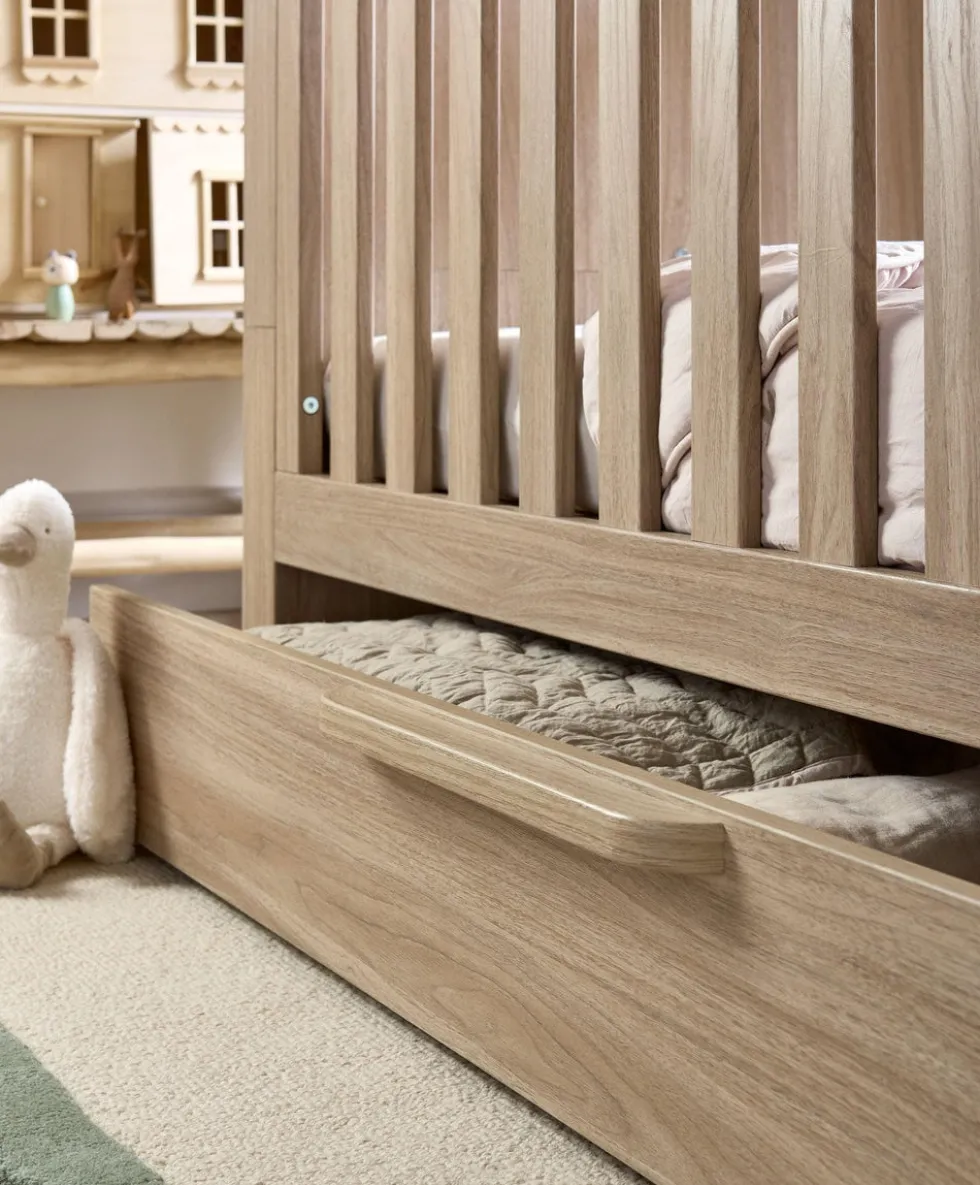 Franklin Cotbed & Luxury Hybrid Twin Mattress Bundle - Oak