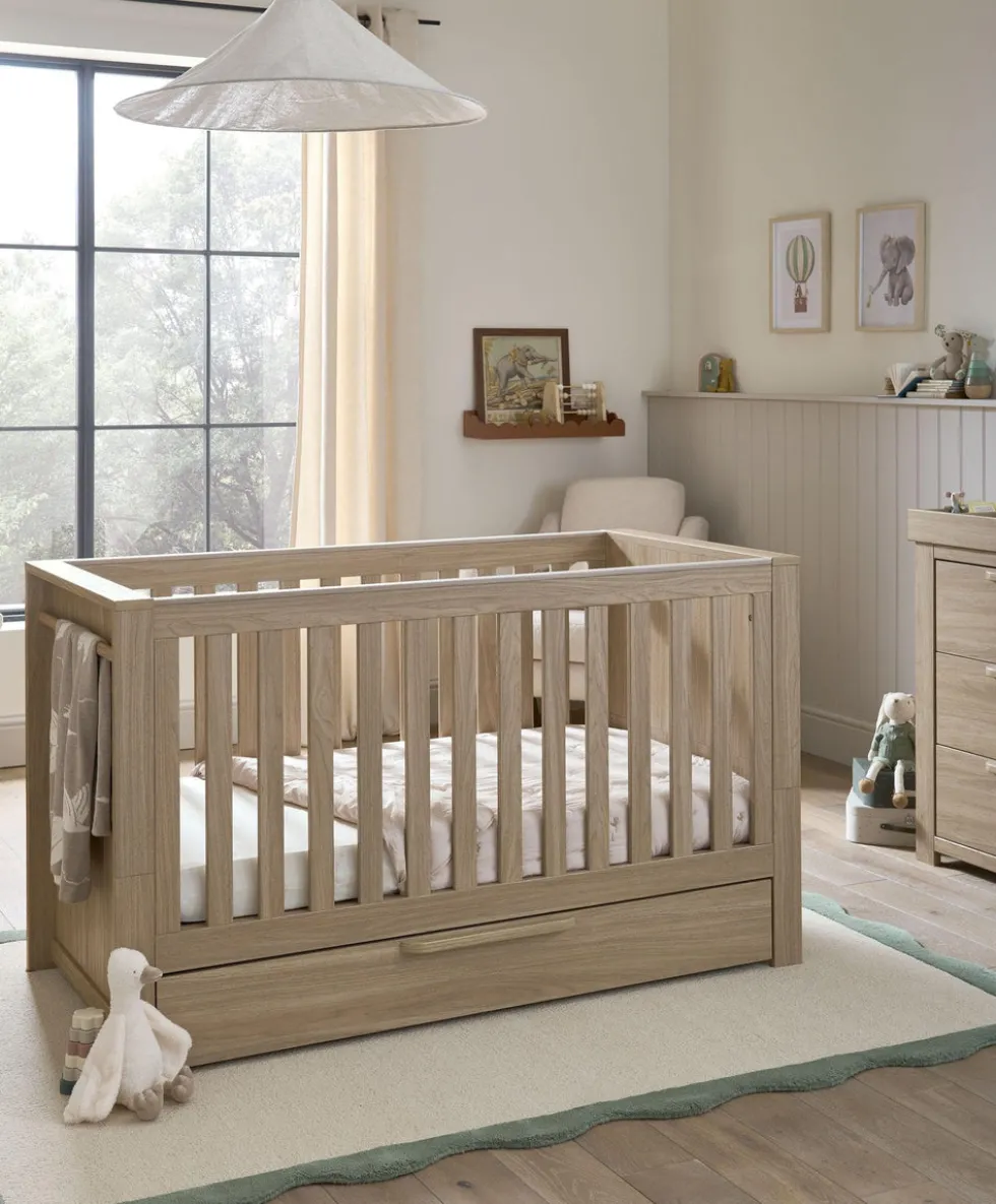 Franklin Cotbed & Luxury Hybrid Twin Mattress Bundle - Oak
