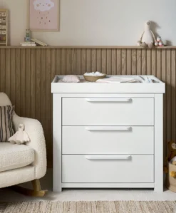 Franklin Nursery Bundle with Lua Bedside Crib (6 Piece) – White Wash