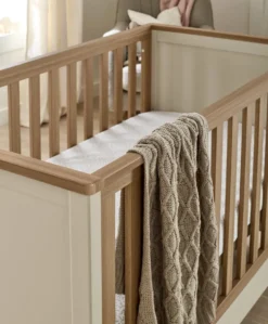 Harwell Cotbed & Luxury Hybrid Twin Mattress Bundle - Cashmere