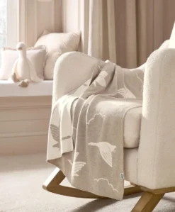Knitted Blanket - Welcome to the World Duckling - Mocha