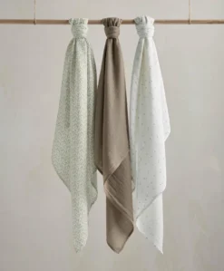 Large Muslin Squares (3 pack) - Welcome to the World Seedling