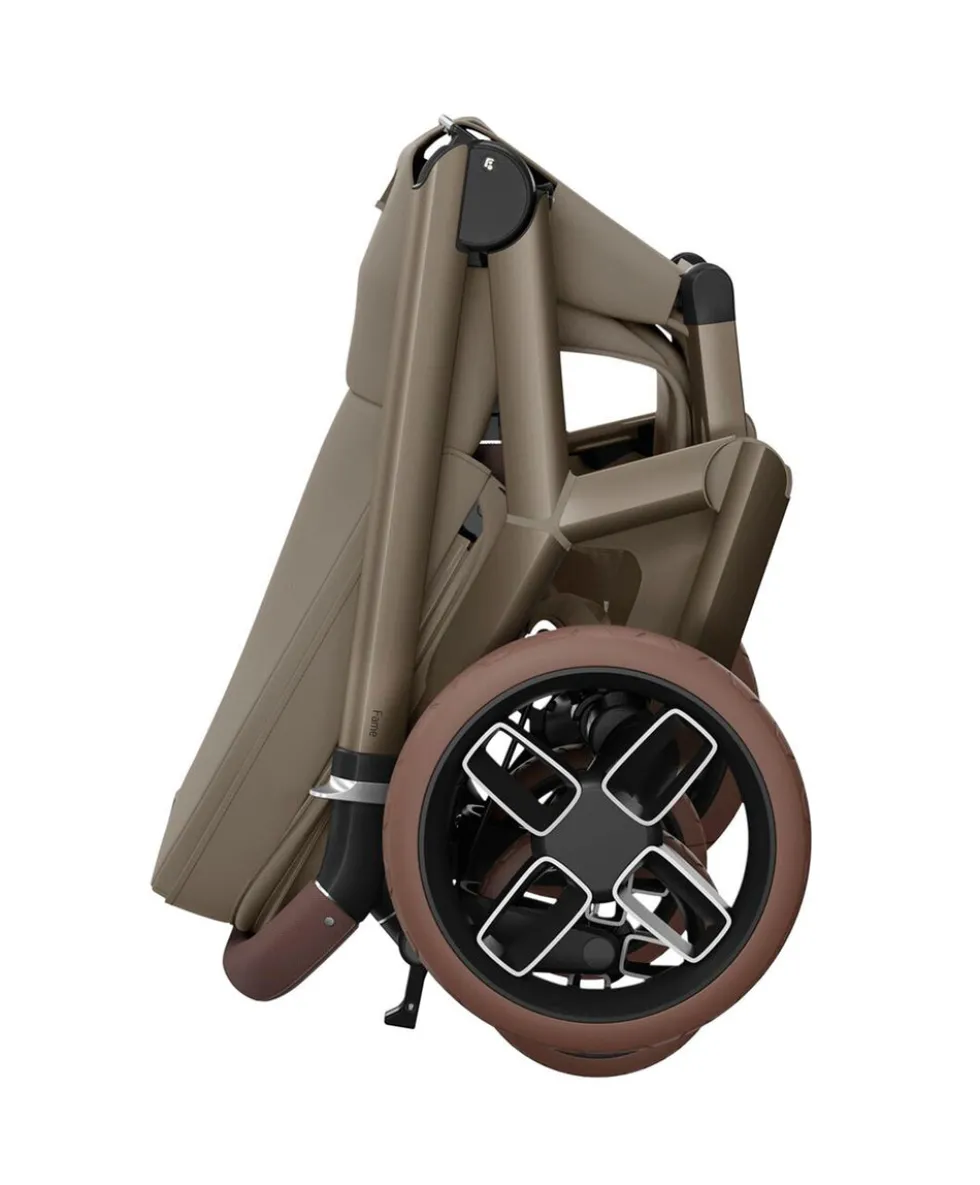 Maxi-Cosi Fame Ultimate Pushchair Bundle with Maxi-Cosi Coral Slide Pro Car Seat & Maxi-Cosi Pearl XL Slide Pro Car Seat (10 Pieces) - Oak Truffle