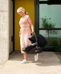Nuna ARRA Next Car Seat – Caviar
