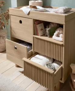 Oska Dresser Changer - Oak