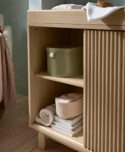 Oska Wide Dresser Changer - Oak