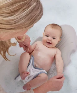 Shnuggle Newborn Bath Support – Taupe