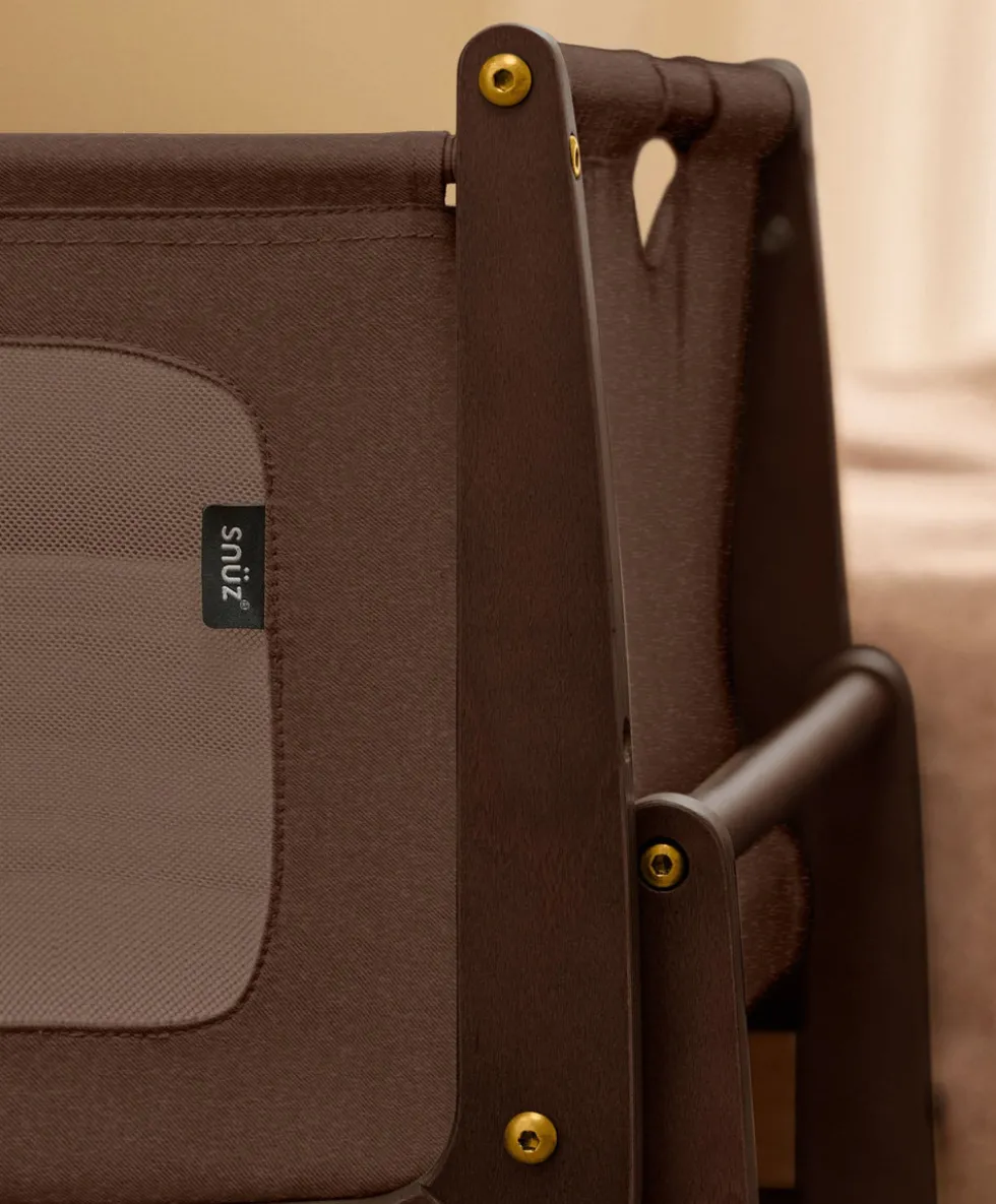 SnuzPod 5 Bedside Crib - Chocolate