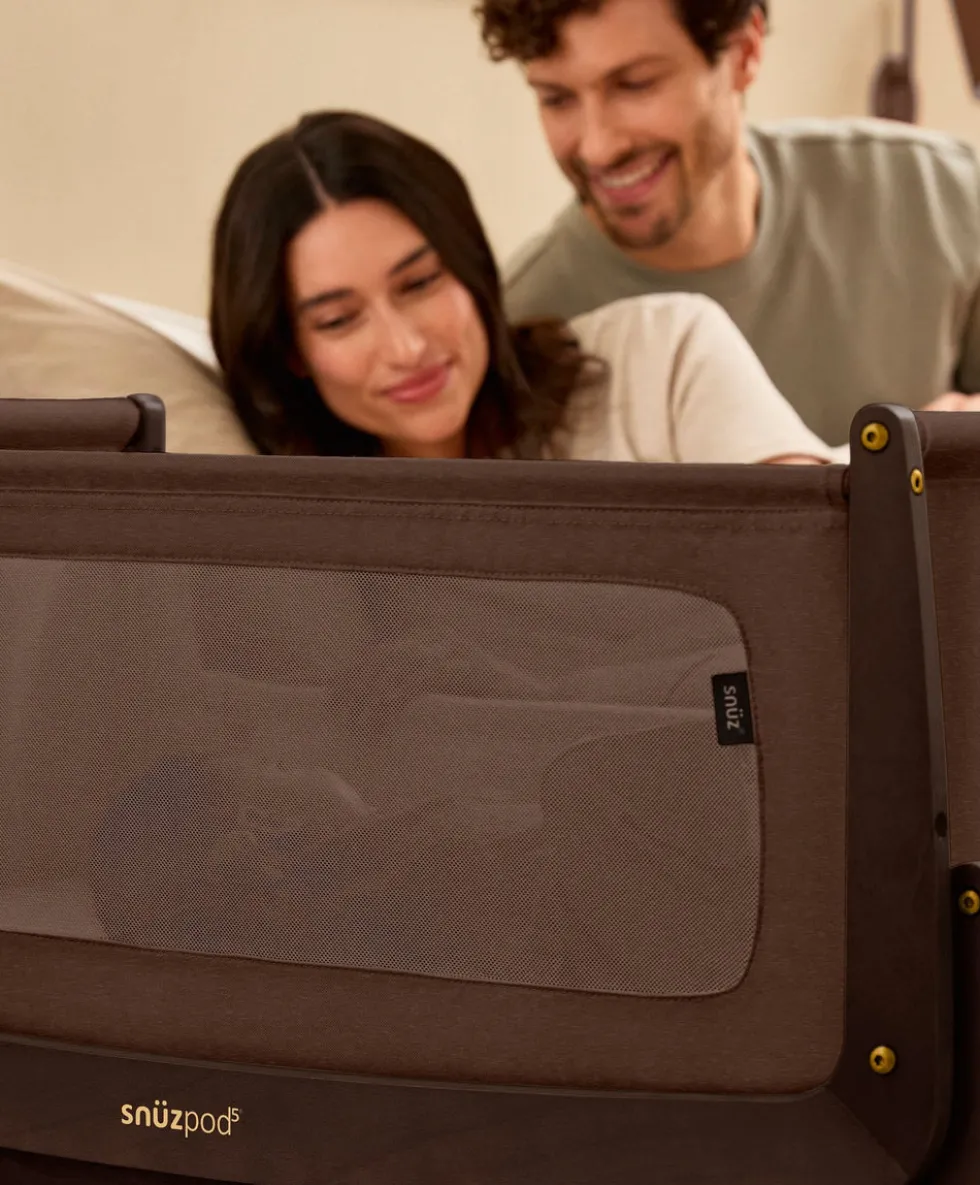 SnuzPod 5 Bedside Crib - Chocolate