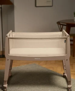SnuzPod Studio Bedside Crib – Mocha