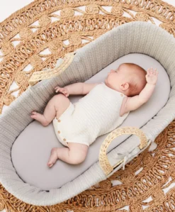 The Little Green Sheep Waterproof Moses Basket & Pram Mattress Protector