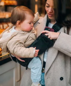 Wildride Toddler Carrier with Free Bag - Black